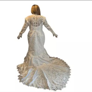 Wedding Dress With Tags White Lace Mermaid Style Room for alterations WSJ1. Bridal Town original zdjęcie 3