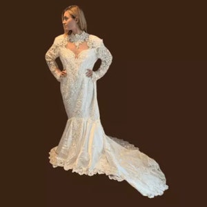 Wedding Dress With Tags White Lace Mermaid Style Room for alterations WSJ1. Bridal Town original zdjęcie 1