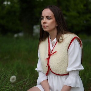 ECRU wool vest with red trim – Handmade sheep wool vest for women, short, cottagecore traditional style, gift idea for autumn