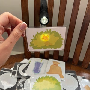 Gioco di carte con torcia per bambini piccoli (prima educazione, carte stampabili)