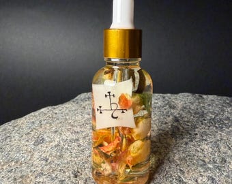 Lilith Ritual Oil 30ml – Moon-Charged Witchcraft Oil for Dark Feminine Power, Beauty, Shadow Magick