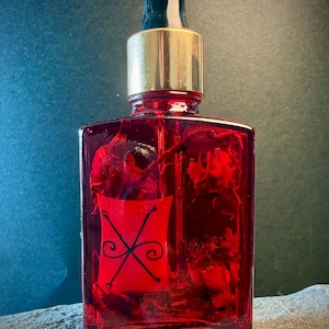 Domination & Influence Ritual Oil – Commanding Power and Persuasion Spell Oil