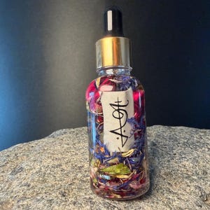 Patchouli & Cinnamon Hoodoo Conjure Oil – Jupiter Altar Oil with Hand Drawn Sigil, Vanilla Anointing Oil, 30ml