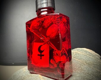 Lilith’s Ritual Altar Oil • Love Magick, Attraction, Sexual Power Witchcraft Tool oil