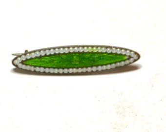Beautiful 20th Century Green Enamel bar brooch