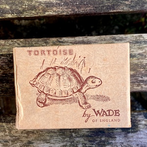Small vintage cardboard box designed for a Wade tortoise