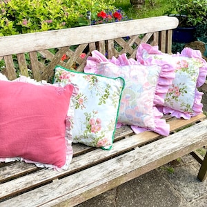 Vintage fabric cushion cover (pad included)