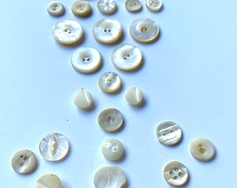 Vintage/Antique Mother of Pearl and pearlised  buttons