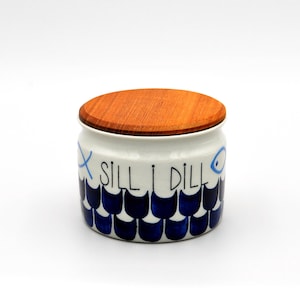 RORSTRAND RARE Marianne Westman MW66 “Sill i Dill” (Herring in Dill) Jar with Teak Lid