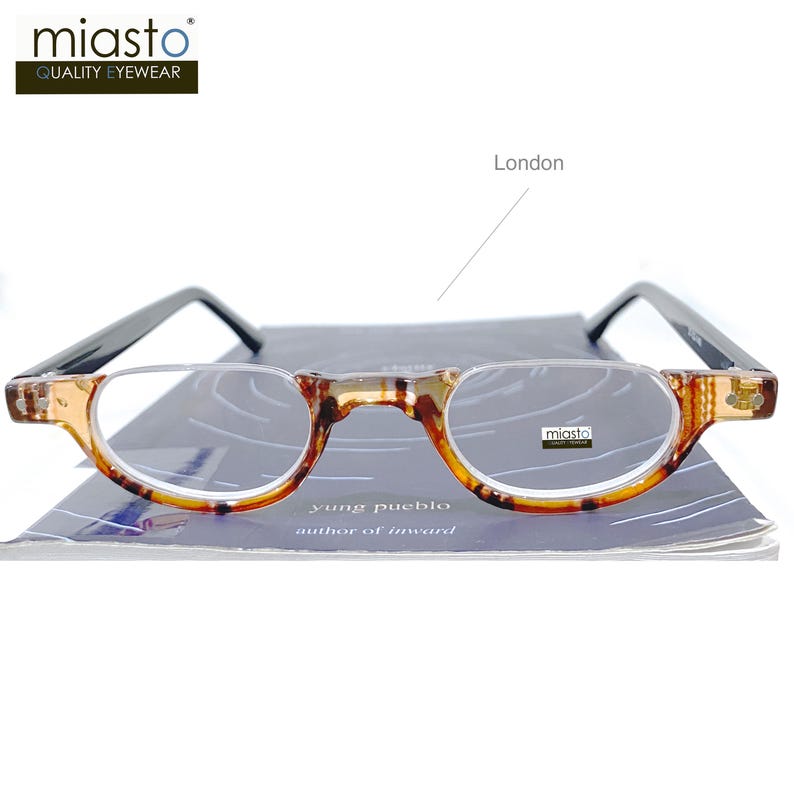 Occhiali da lettura ovali senza montatura con montatura mezza luna di qualità ottica Rx +1,00+1,25+1,50+1,75+2,00+2,25+2,50+2,75+3,00 (vestibilità piccola) realizzati su ordinazione London
