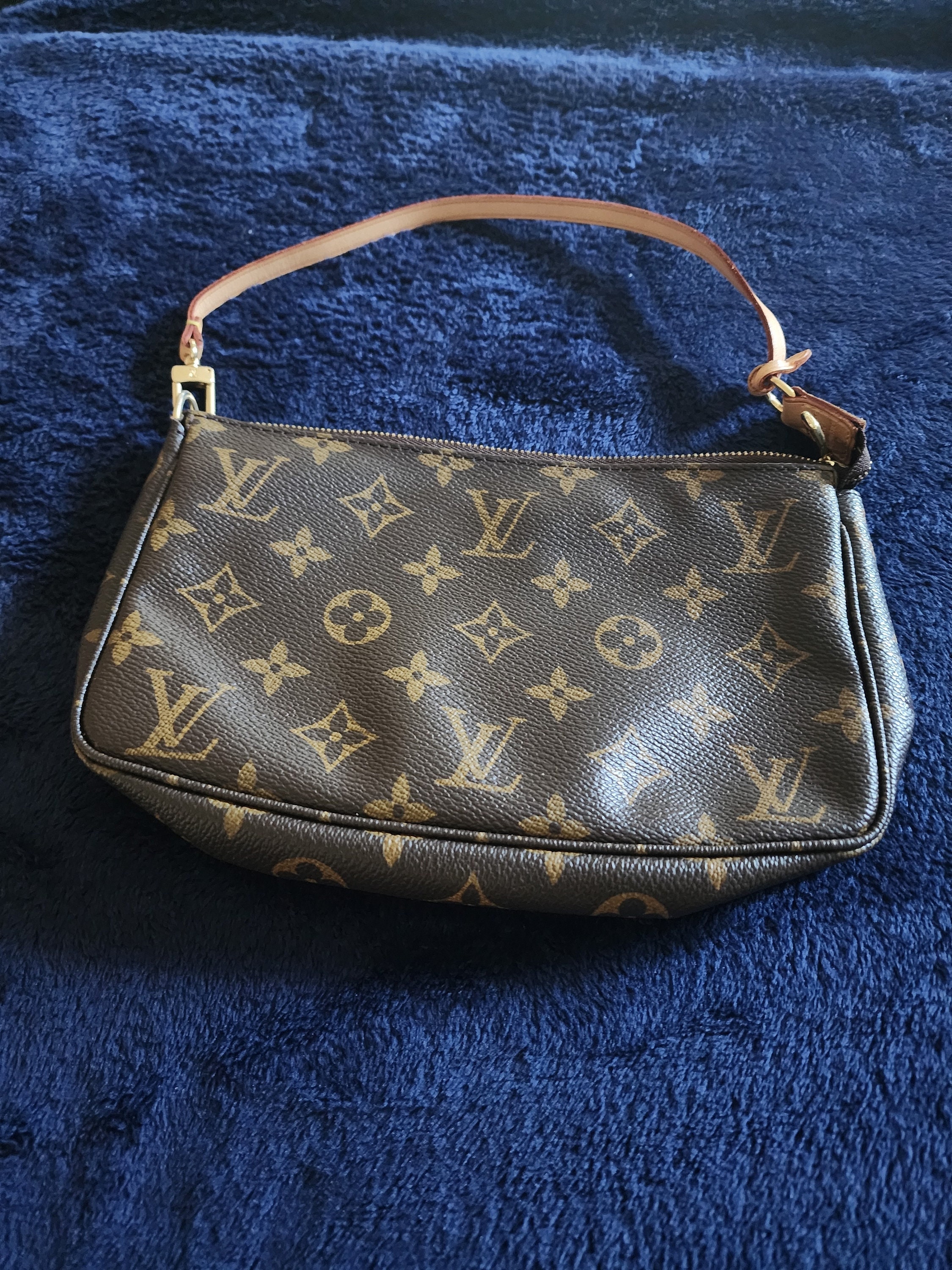 🔥NEW LOUIS VUITTON Mini Pochette Accessoires Chain Pouch Monogram HOT GIFT  RARE