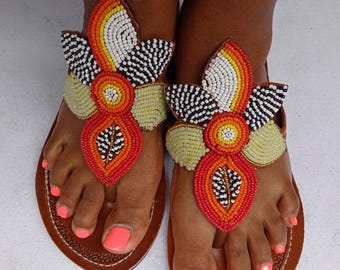 Sandalias de gladiador de cuero con cuentas masái: calzado tribal de verano hecho a mano