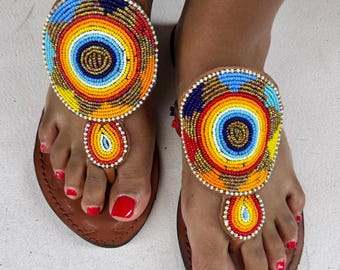 Leren gladiatorsandalen met Maasai-kralen – Handgemaakte tribal zomerschoenen