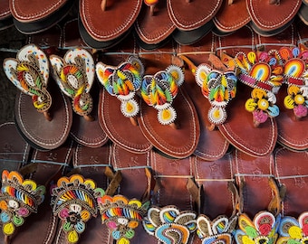 Sandalias de cuero hechas a mano con cuentas al por mayor – Chanclas estilo boho africano masái
