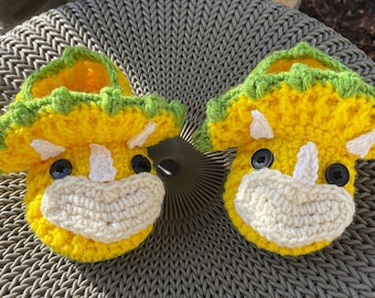 Dinosaur  kids Animal  slippers age 4  ~ ready to ship and available made to order . Super cute with upgrade non~ slip sole.