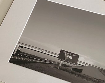 Impresión artística con paspartú de 8 x 10 "Bienvenido a Texas", decoración del hogar de Texas, fotografía en blanco y negro, paisajes americanos, arte mural moderno de Texas