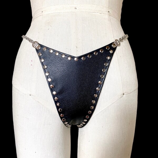 BLVD ANGEL Black Leather Chain Panties