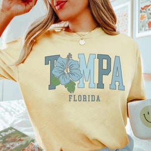Comfort Colors Tampa Shirt Cute Tampa FL T-Shirt Tampa FL Shirt Tampa Florida Vacation Tee Tampa Crewneck Beach Coverup Floral Tampa