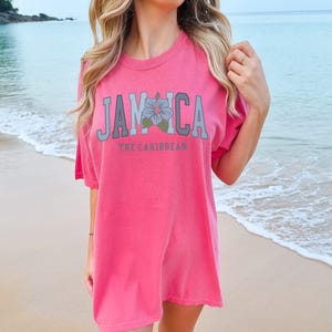 Comfort Colors Jamaica Shirt Jamaica T-Shirt Jamaica Hibiscus Shirt Jamaica Vacation Top Summer Jamaica Trip TShirt Jamaica Vacay Jamaica Crunchberry