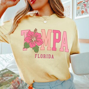 Comfort Colors Tampa Shirt Cute Tampa FL T-Shirt Tampa FL Shirt Tampa Florida Vacation Tee Tampa Crewneck Beach Coverup Pink Print Tee