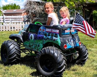 Ride On Toy Flag Mount: American or Pirate Flag, 24v Grave Digger Accessory-