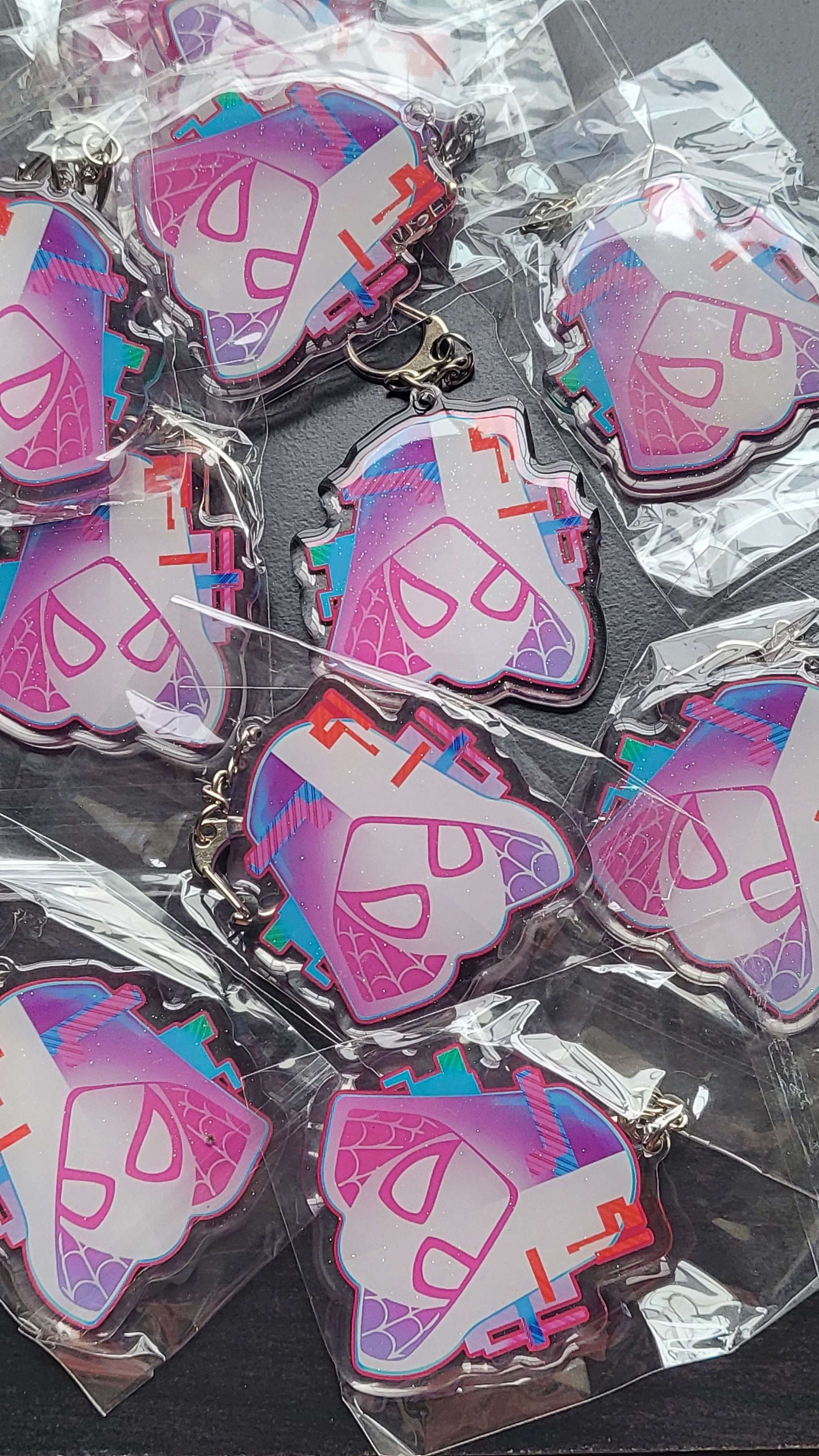 GWEN CHAIN W/COIN