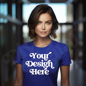 Gildan 64000L-model, koningsblauw Gildan 64000L, Gildan 64000L, model 64000L-model, Gildan Tee-model, diverse testmodellen, vrouwelijk T-shirtmodel