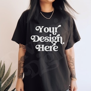 Maquete CC17 de cores confortáveis pretas, CC1717 Namorado superdimensionado preto com maquete de estilo de vida moderno, Maquete estética de moda indie Boho