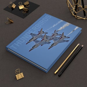 Thunderbirds en estrecha formación de diamante - Diario de tapa dura mate