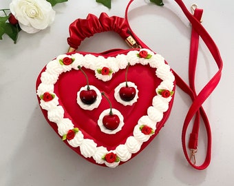 Red Roses Heart Fake Cake Crossbody Handbag  - Vintage Aesthetic Decor Bag With Adjustable Straps
