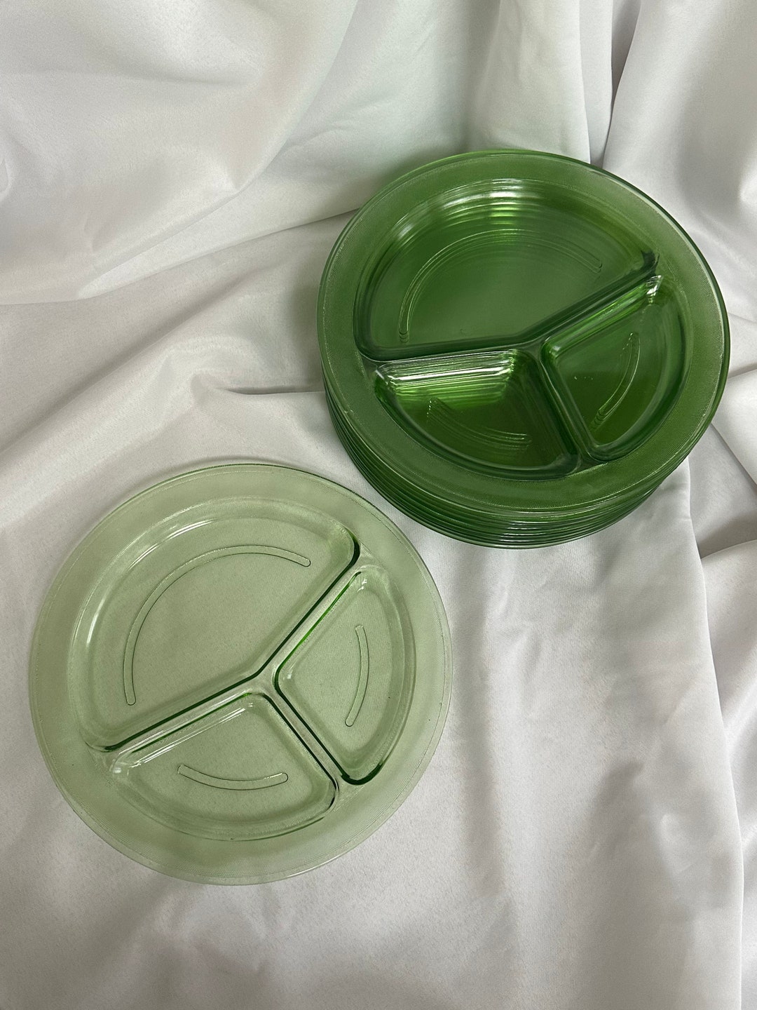 1930s Vintage Uranium Vaseline Green Depression Glass Divided Grill