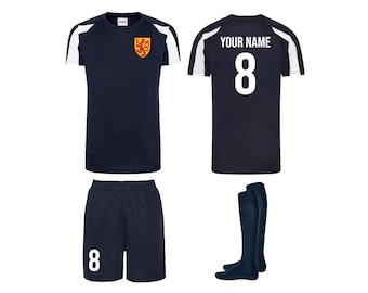 Kits de fútbol personalizados estilo Escocia: camiseta, pantalones cortos y calcetines para niños y niñas. El mejor regalo de cumpleaños para niños. Ropa de juego para niños.