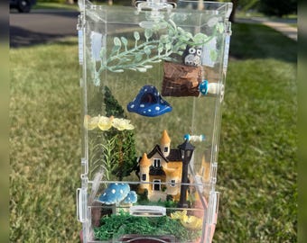 READ DESCRIPTION! Blue Mushroom Cottagecore Jumping Spider Enclosure! 4 x 4 x 8 in