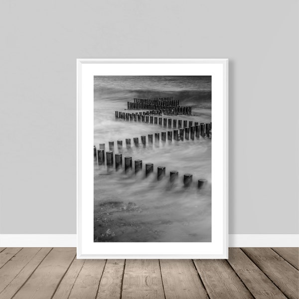 Black and White Zigzag Groynes Photography - Printable Digital Download, Landscape Photography, A2, 16x24
