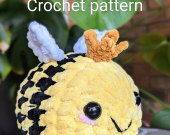 Queen Bee Crochet Pattern