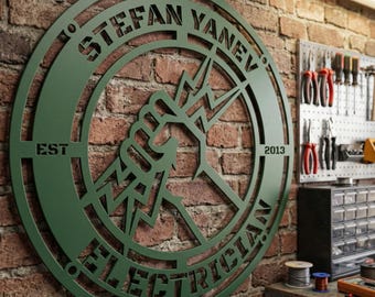 Decorazione murale in metallo personalizzata per elettricista, cartello con nome personalizzato, decorazione per officina, regalo per artigiani