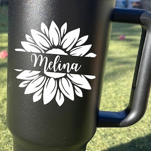 Custom Personalized Name Floral Sun Flower Vinyl Decal for Stanley tumbler Slm Hydroflask Yeti Gift Idea Car Decal Laptop Mirror Window