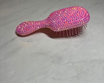 Brosse à cheveux rose en strass