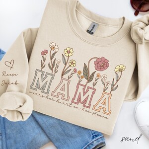 Custom Mama Wears Her Heart On Her Sleeve Sweatshirt, Personalized Mom Shirt with Kids names on Sleeve, Cute Momma, Mother&#39;s Day Gift