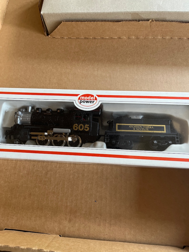 Model Power Presidential Special Authentic Ho Scale Passenger Train