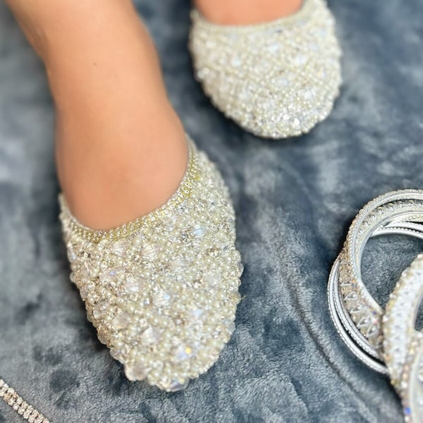 Desi Foot Signature Silver Crystal Khussa Jutti Indian Pakistani Womens Shoes Footwear For Weddings Punjabi Jutti