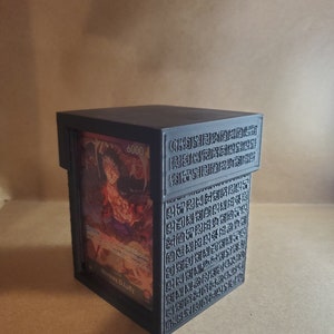 Poneglifo grabado / Compartimentado / Caja de cubierta TCG / Tapa personalizable
