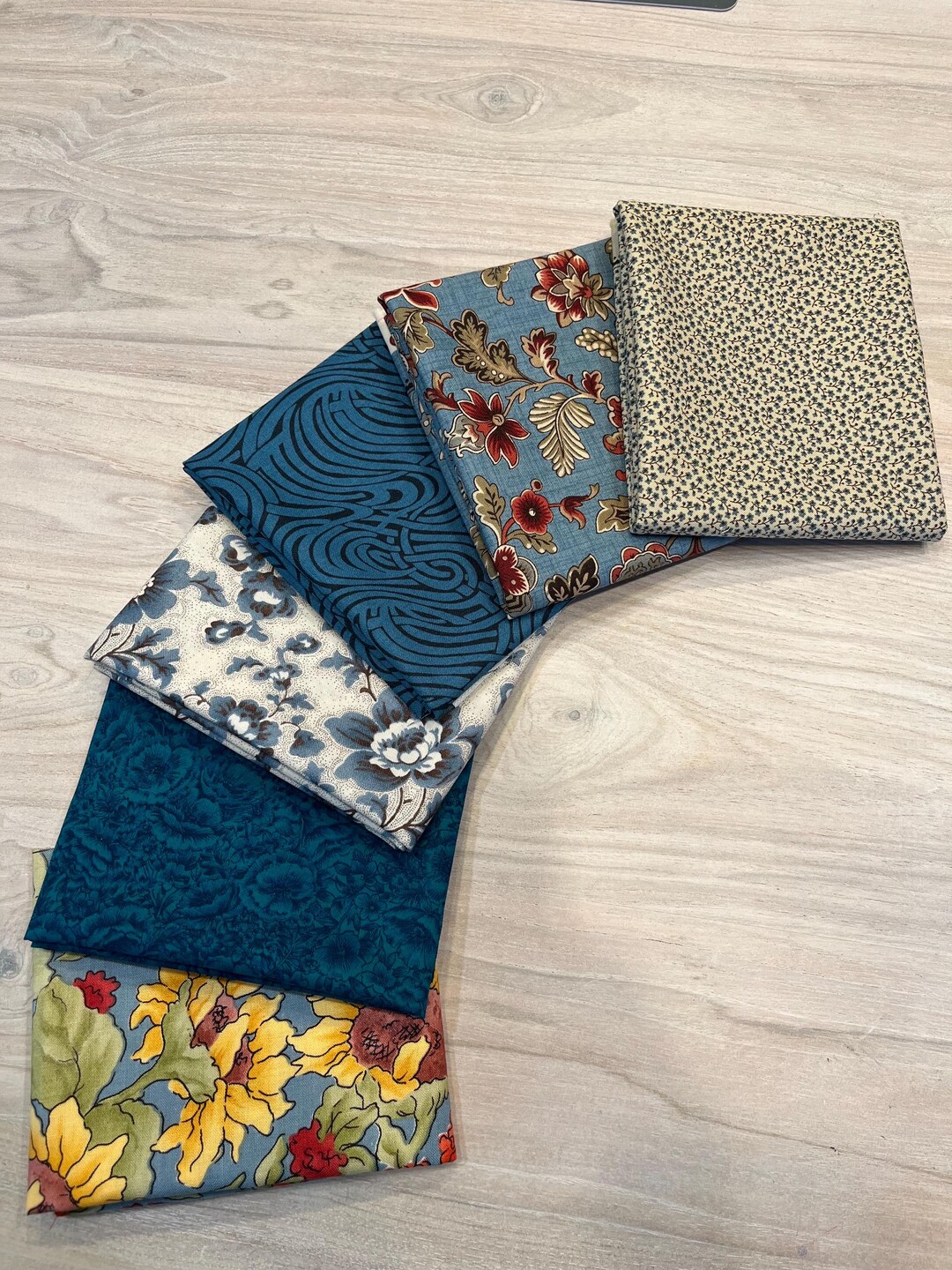 6 Fat Quarter Bundle, Blue Color Mix Quilt Fabric - Etsy