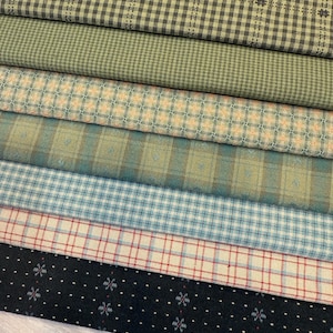 Japanese yarn dyed fabric set of 7  fat eighth bundle japanese fabrics green