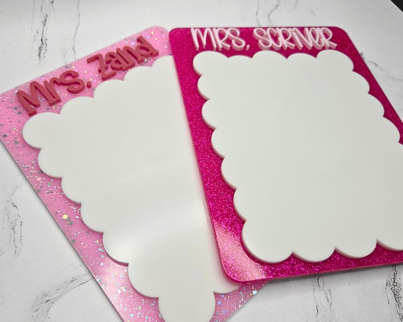 Custom teacher whiteboard notepad with scalloped shape and personalized name in layered acrylic. Dry erase classroom board for reminders, lesson planning notes, and teacher desk organization. Perfect thank you gift for teacher appreciation week, back to school classroom gift, or end of year teacher present.