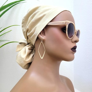 Medium, Beige, Satin Lined Scrub Hat, Protect Hair w/Satin Lined Ponytail Scrub Cap, Buttons/Option, Nurse/Surgical/Dr Hat, Satin Lining