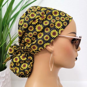 Small, Daisies Satin Lined Scrub Hat, Protect Hair w/Satin Lined Ponytail Scrub Cap. Buttons/Size Options, Nurse/Surgical/Doctor Cap