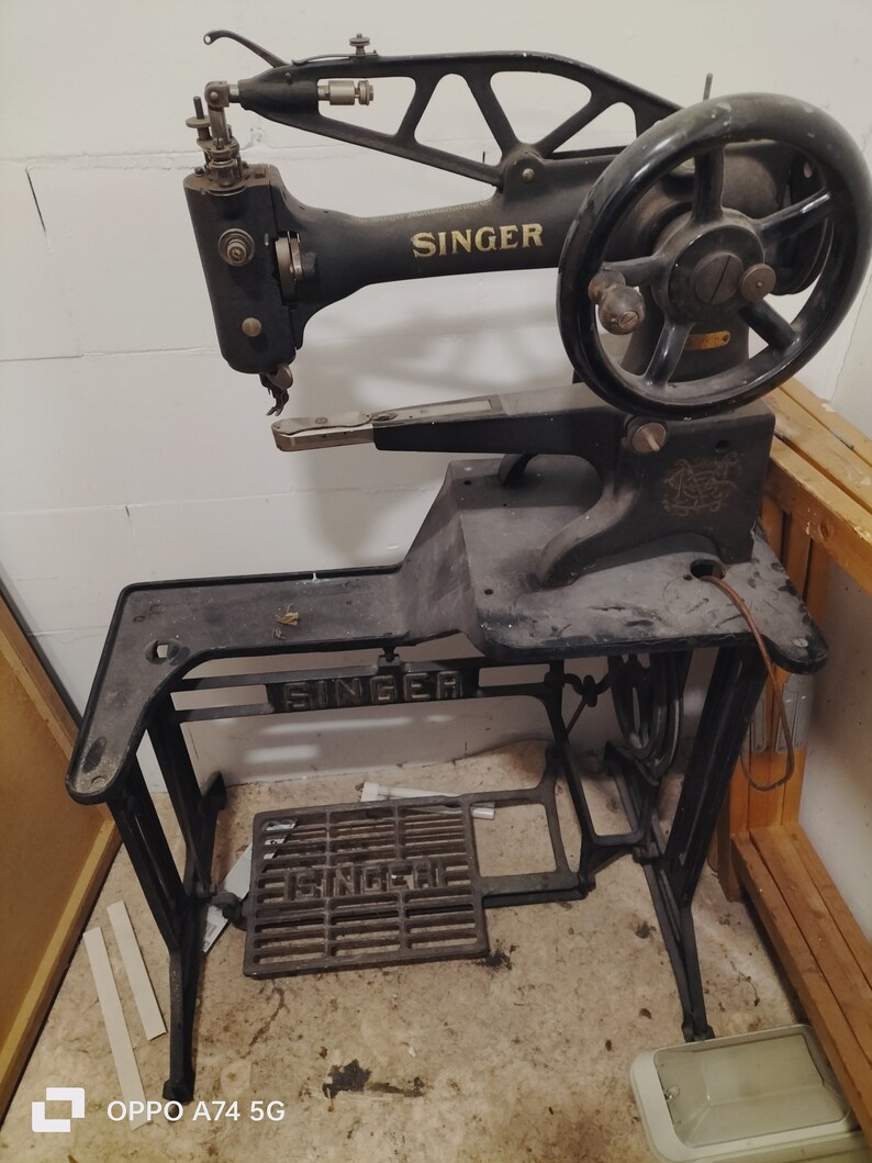 Antique Singer Cast Iron Industrial 29K71 Cobbler Leather Treadle