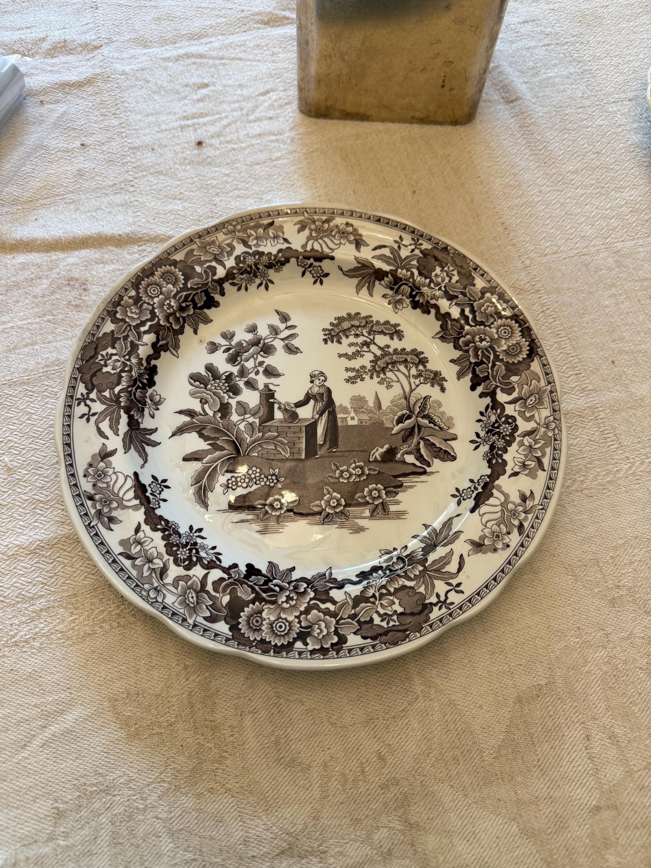 Spode Archive Collection Dinner Plate: Girl at Well, Brown