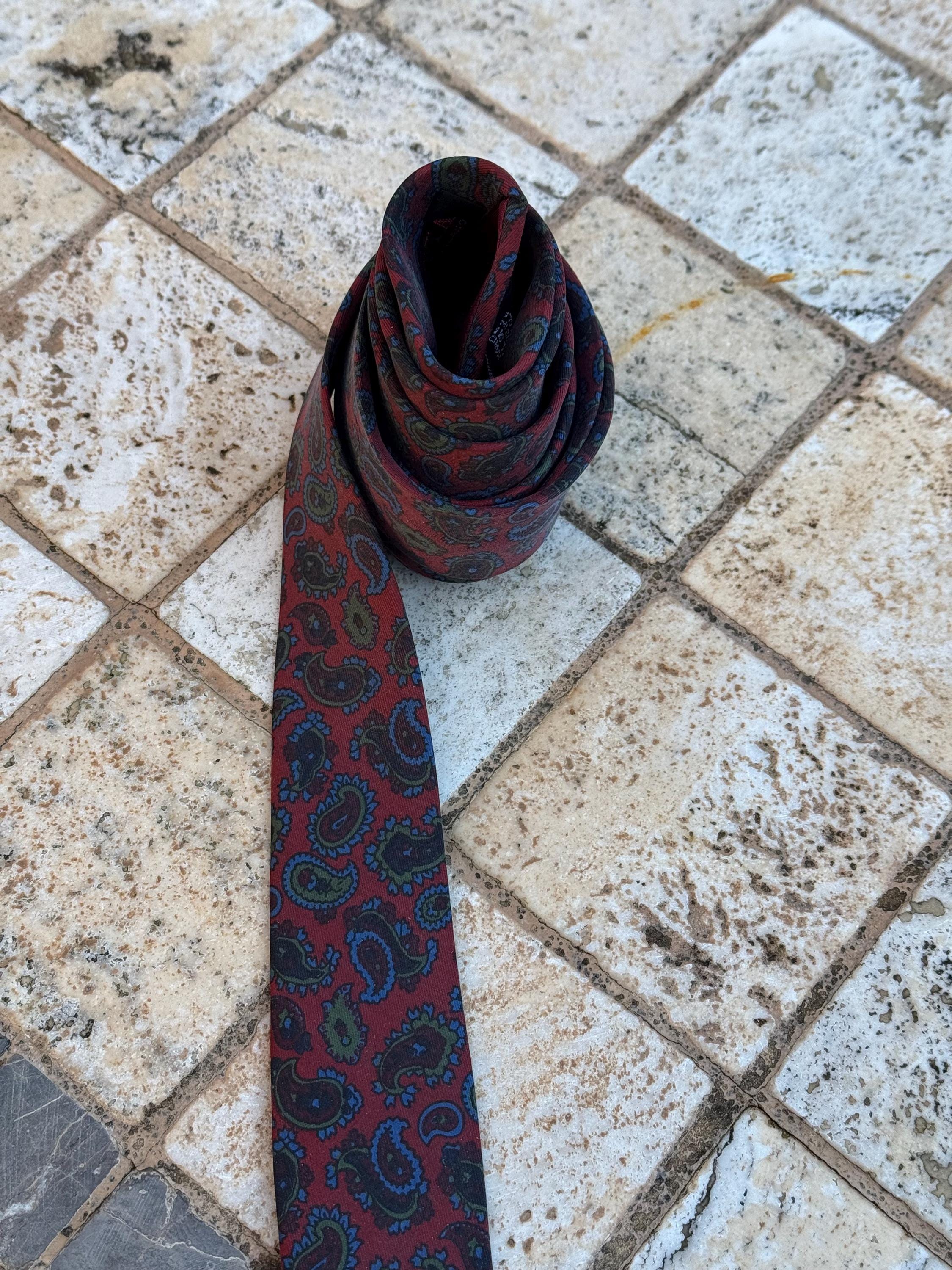 ヴィンテージ ホリデー＆ブラウン シルクネクタイ、ペイズリーデザイン